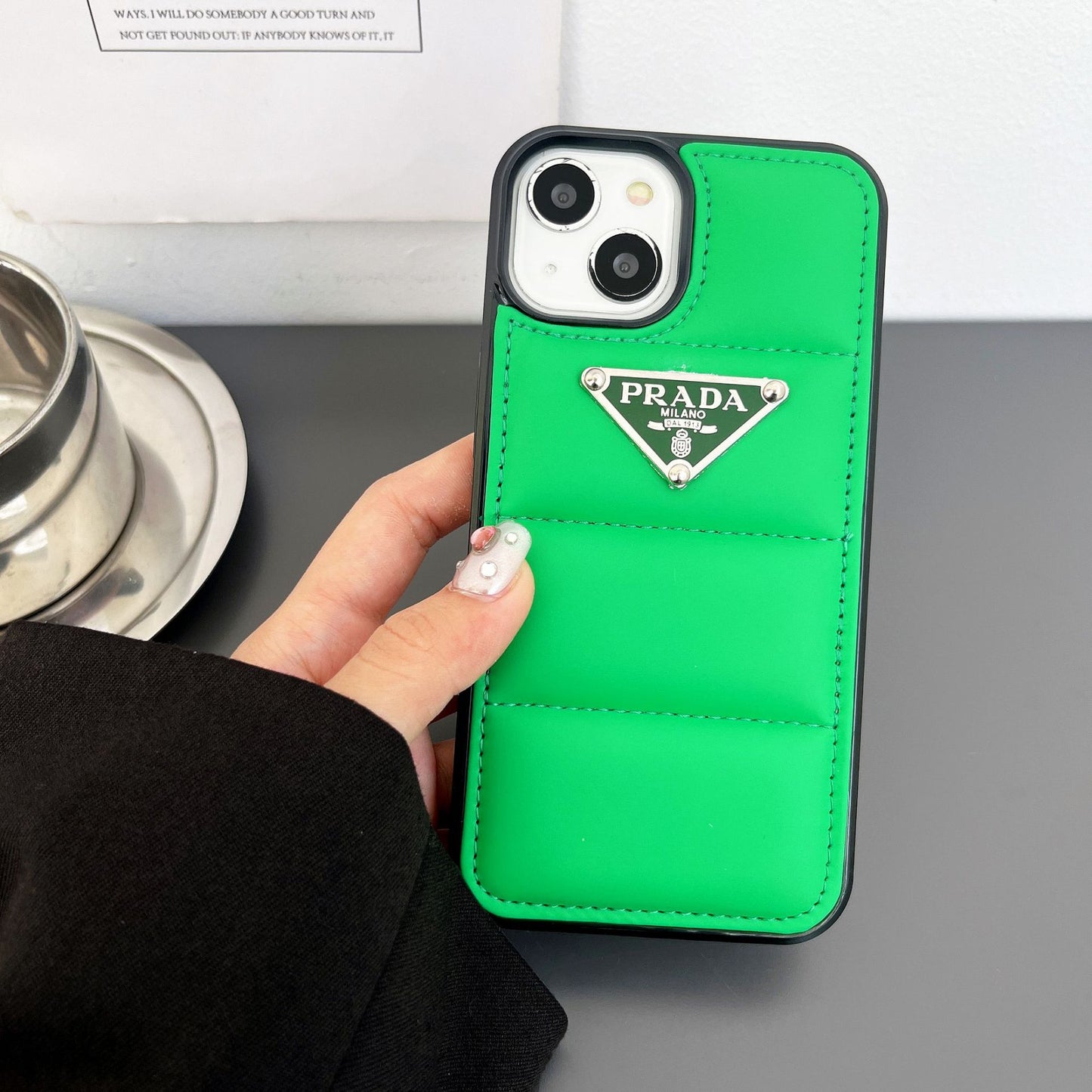 Casing Ponsel Jaket iPhone PRADA Yang Modis