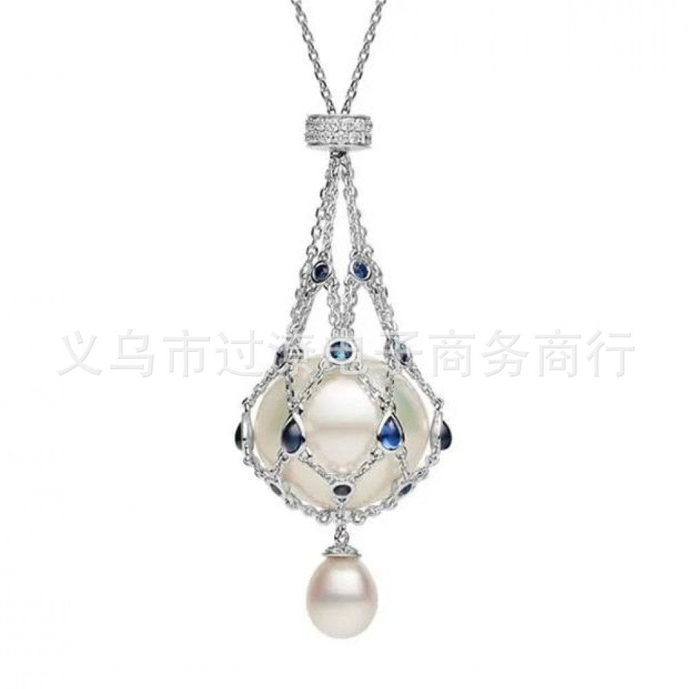 Net Pearl Necklace